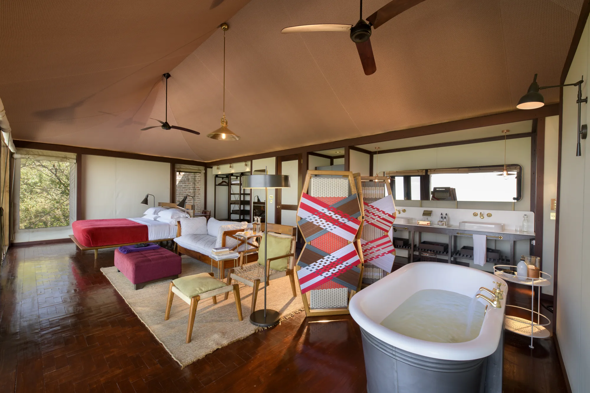 Suite bedroom and soaking bath