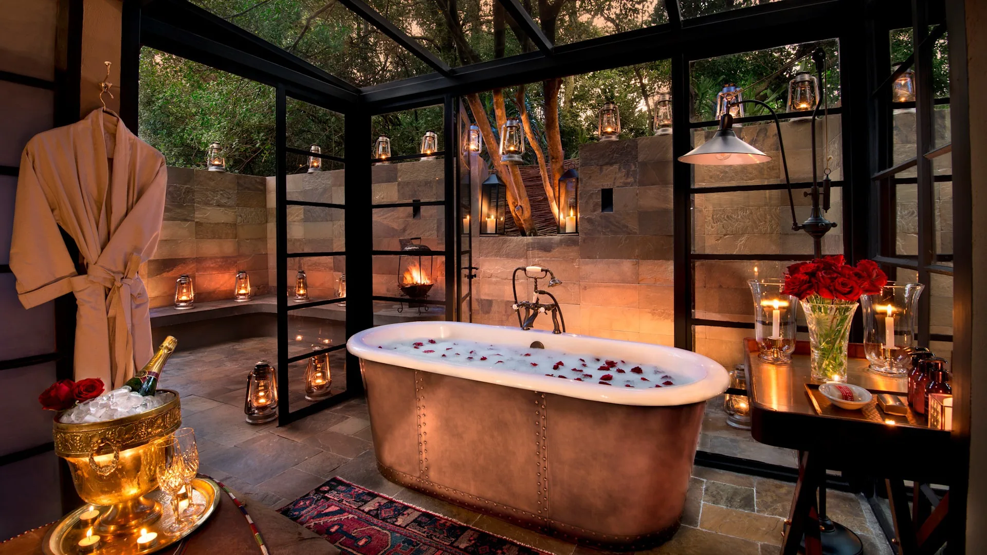 Star-view tent bathtub