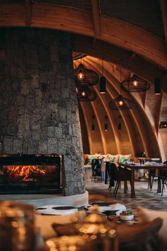Earth-to-plate dining beneath Bisate's signature bamboo-ribbed ceilings.