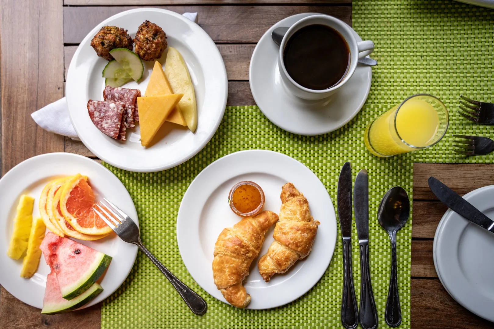 Riverfront breakfast