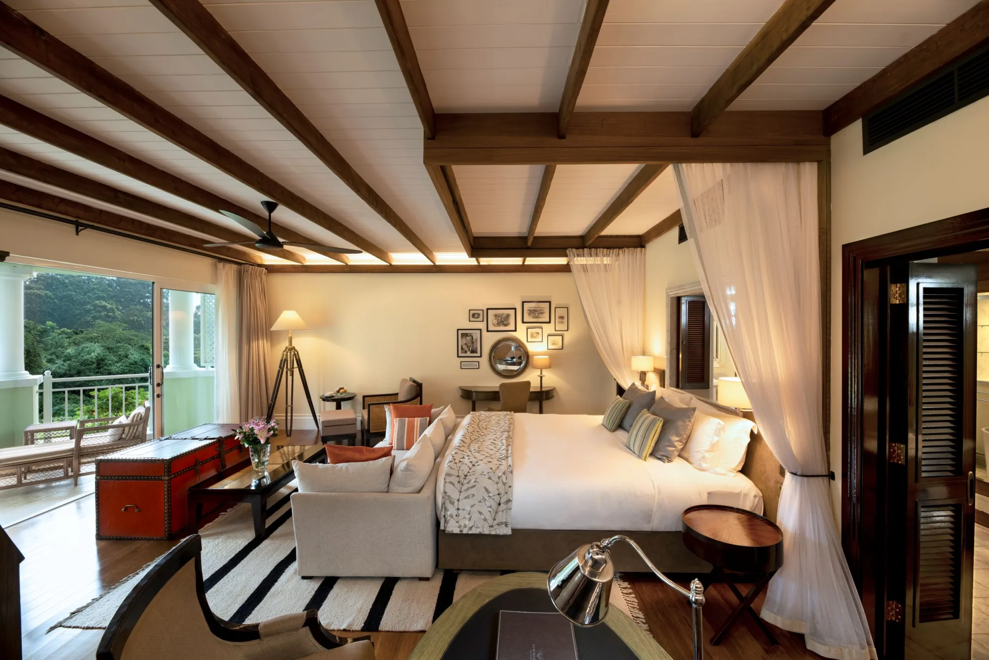 Deluxe Suite and private balcony