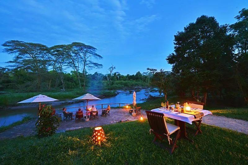 Ntungwe River dining