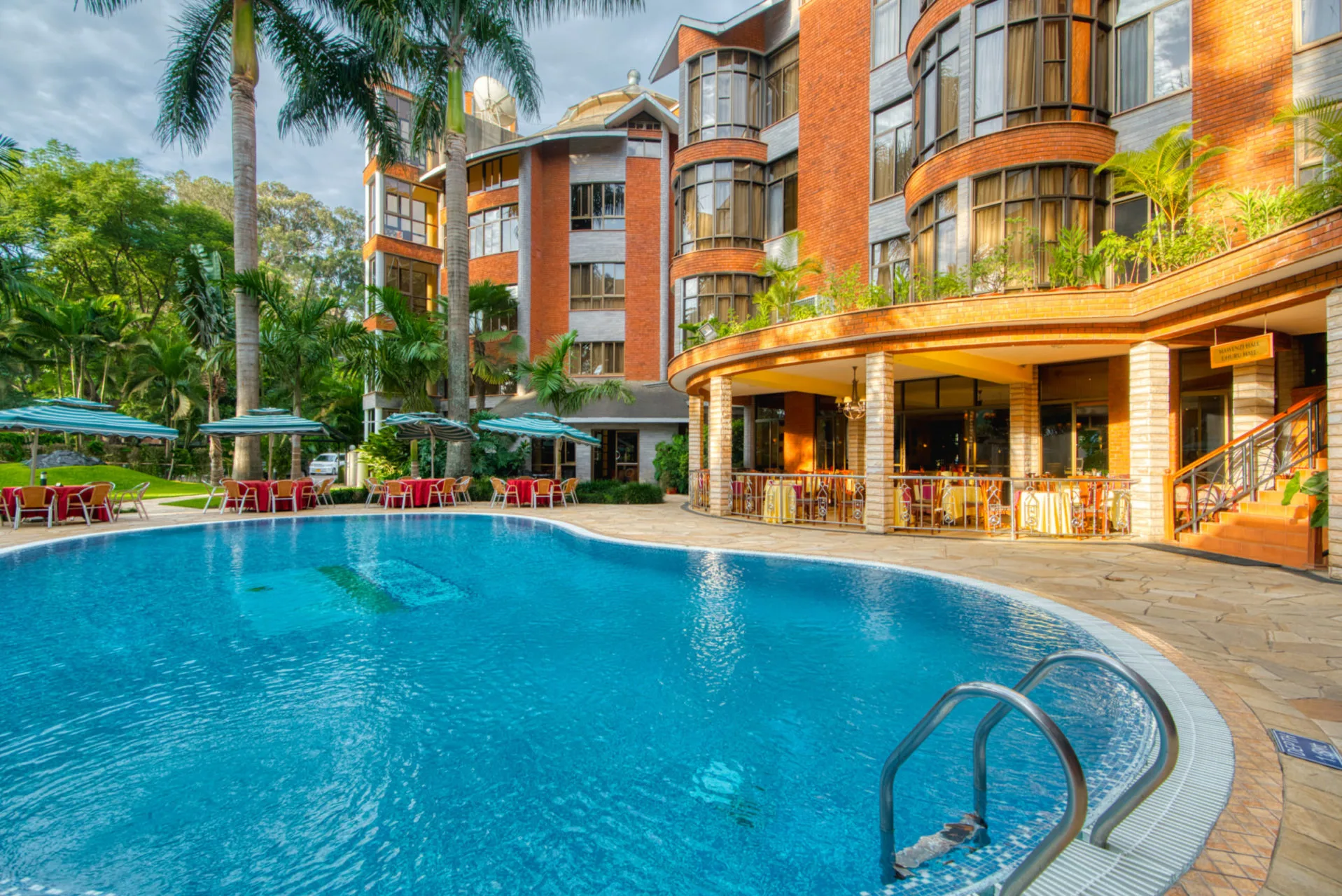 Garden swimming pool