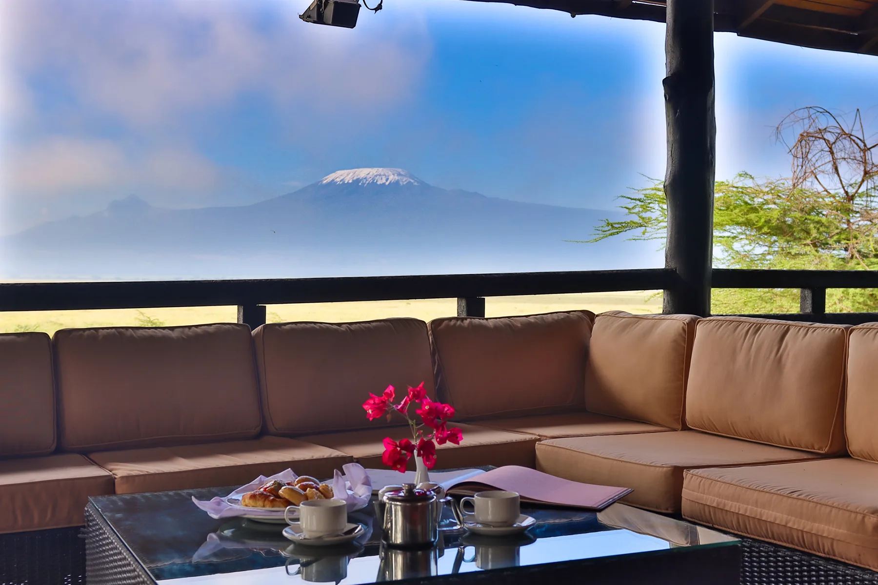 Kilimanjaro-view balcony