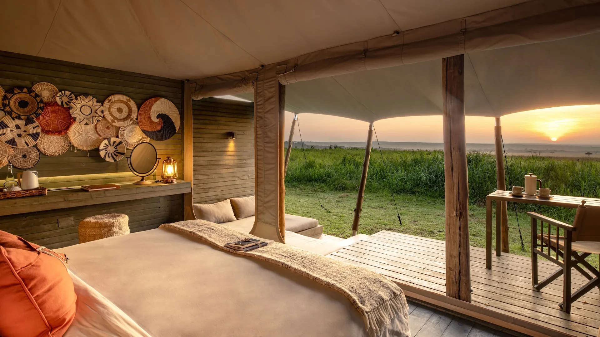 Mara-view tent bedroom