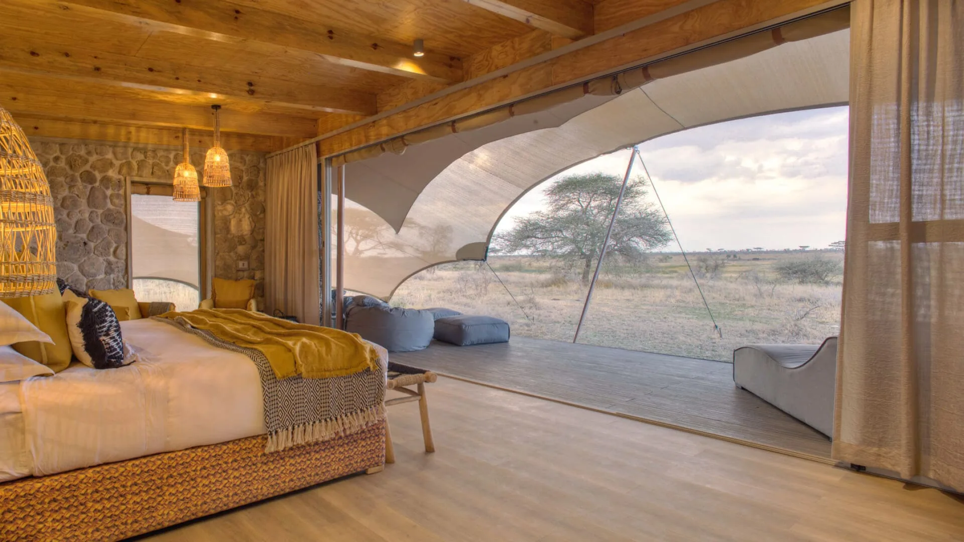 Tented guest suite