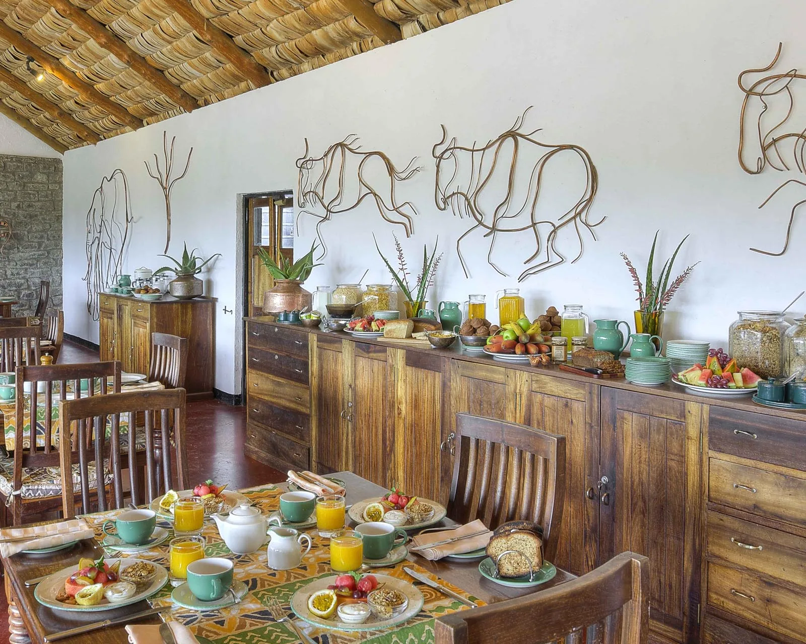 Lodge breakfast dining