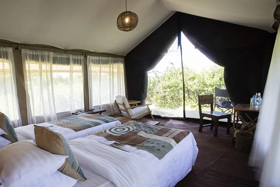 Veranda safari tent