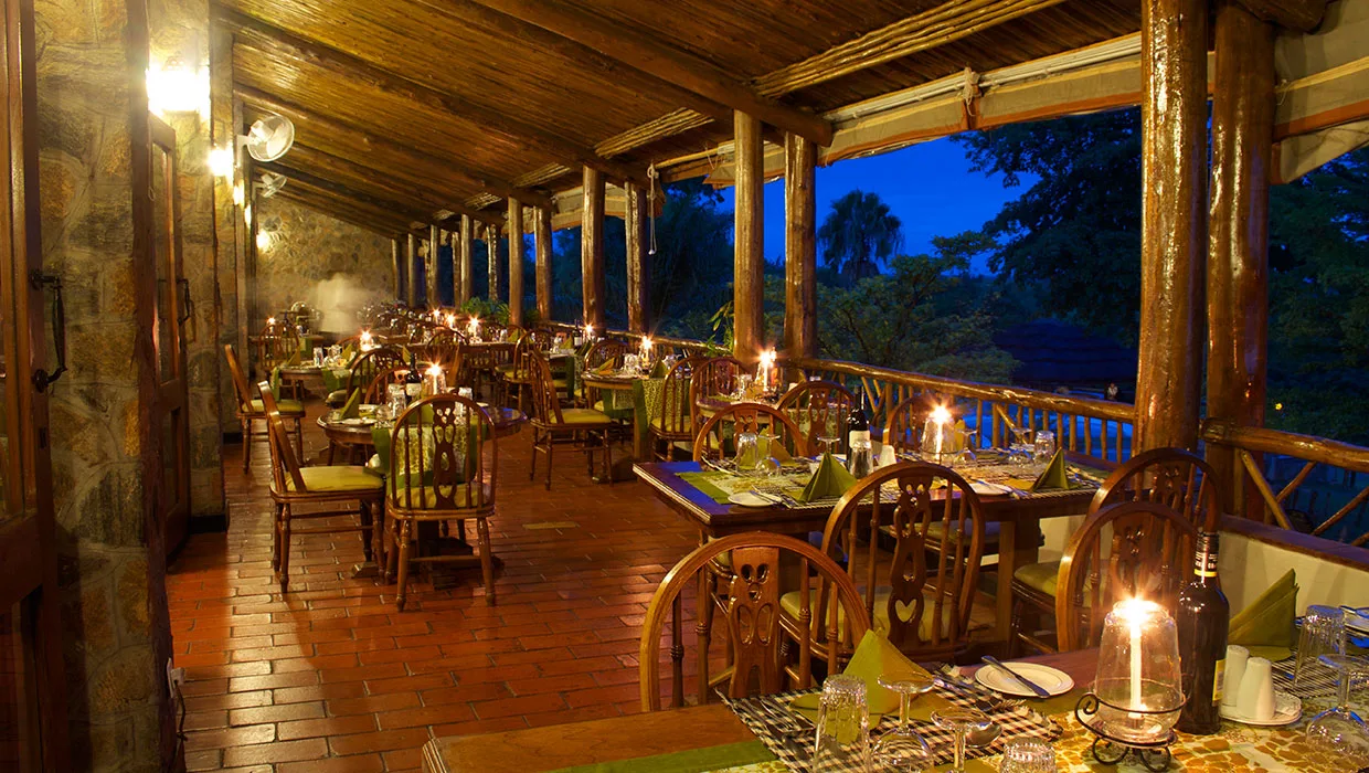 Evening dining on the terrace of the Captain's Table restaurant.