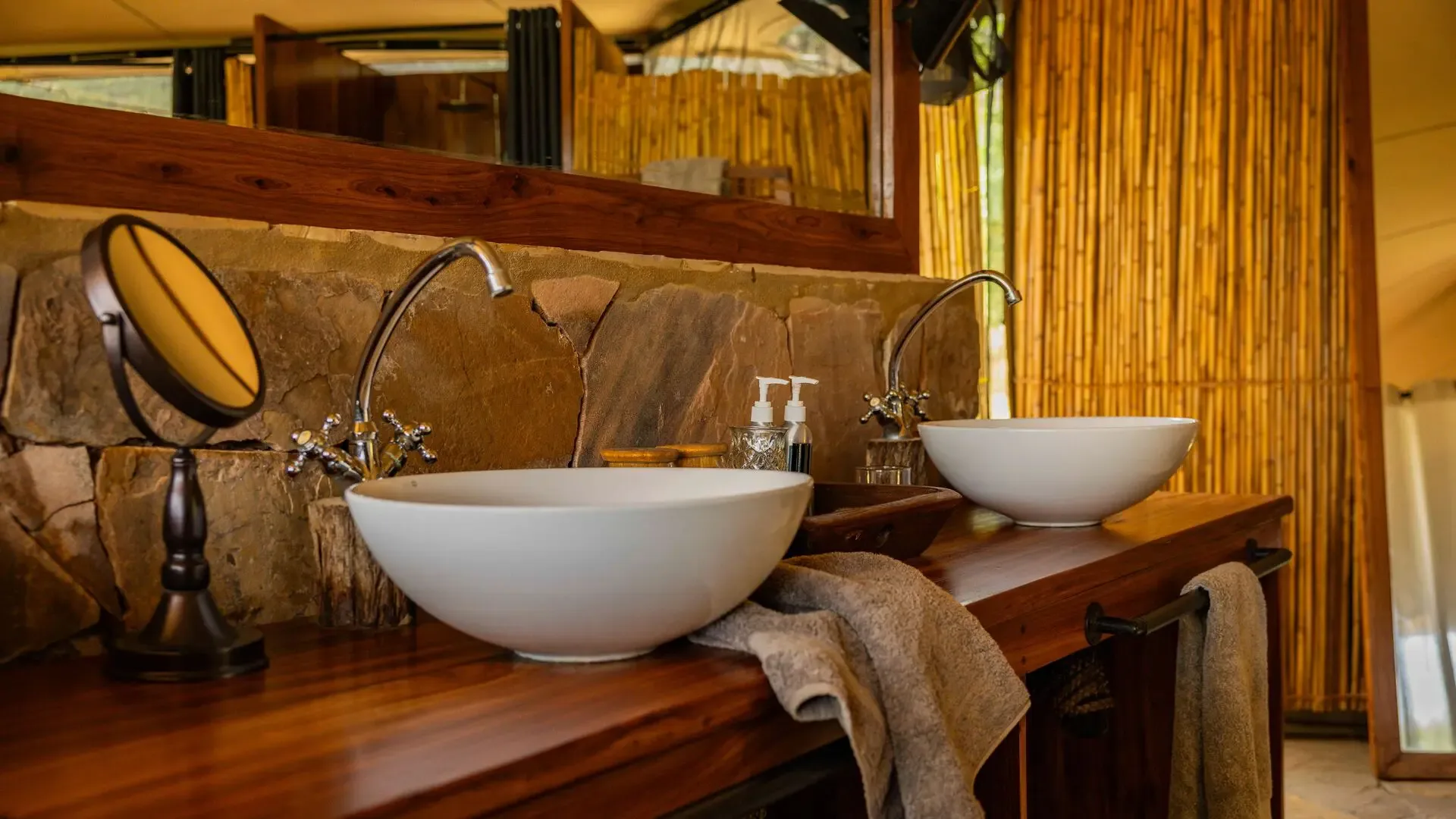 Guest tent en-suite bathroom