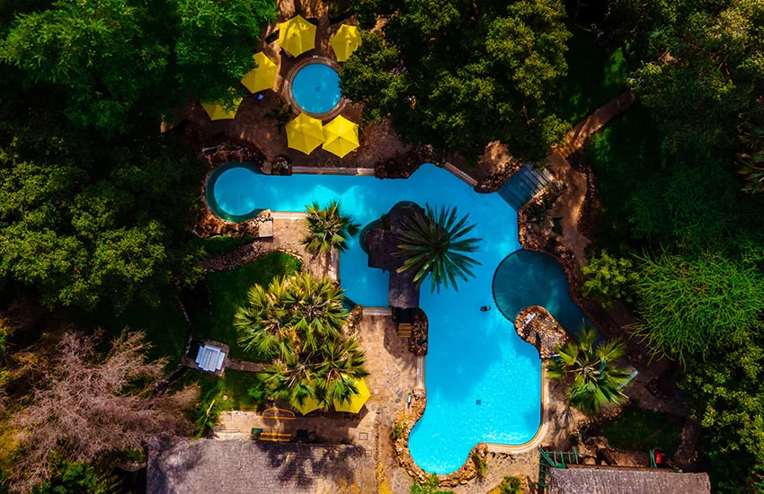 River-oasis swimming pool