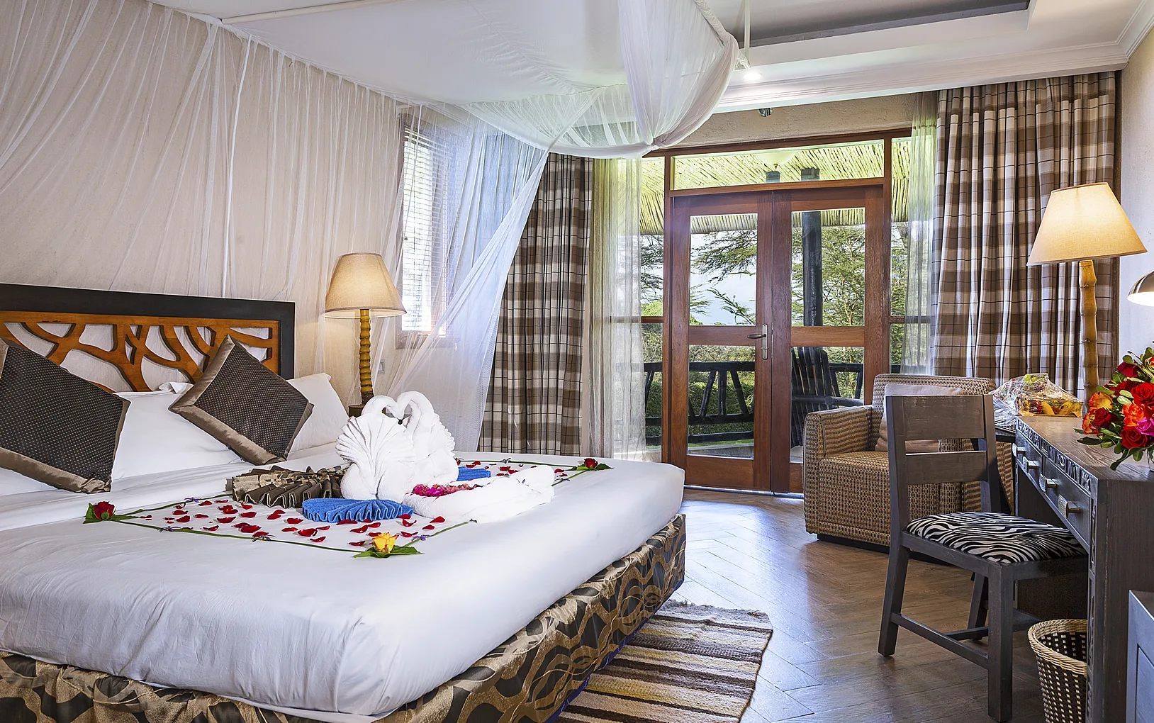 Garden-balcony guest room