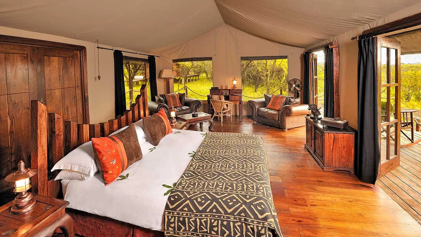 Private veranda tent