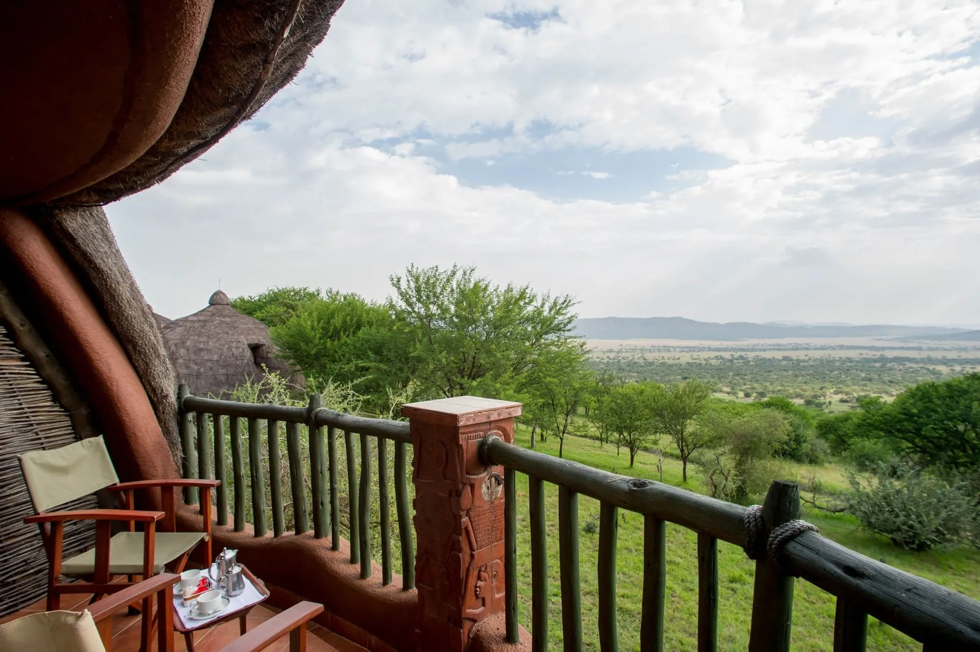 Serengeti-view balcony