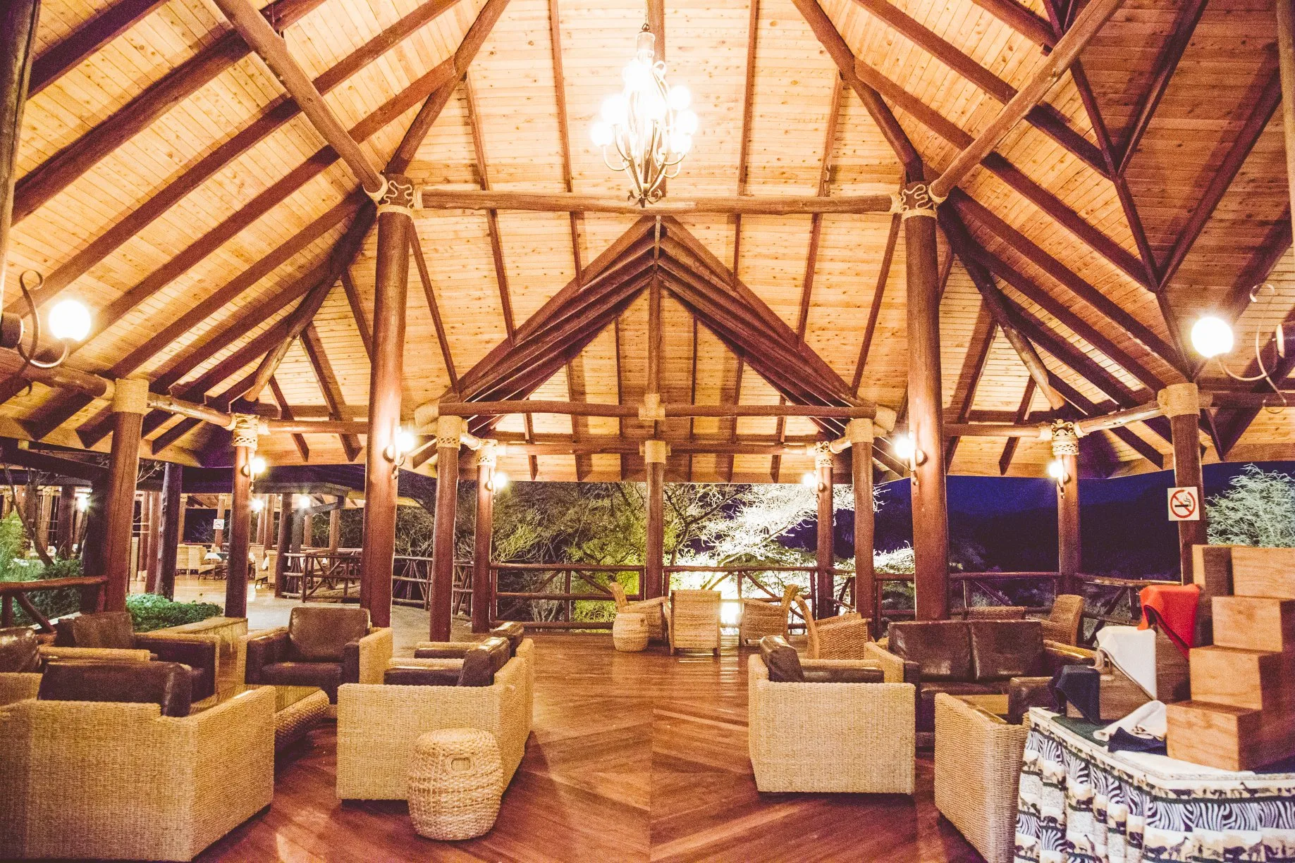 Reception and lounge
