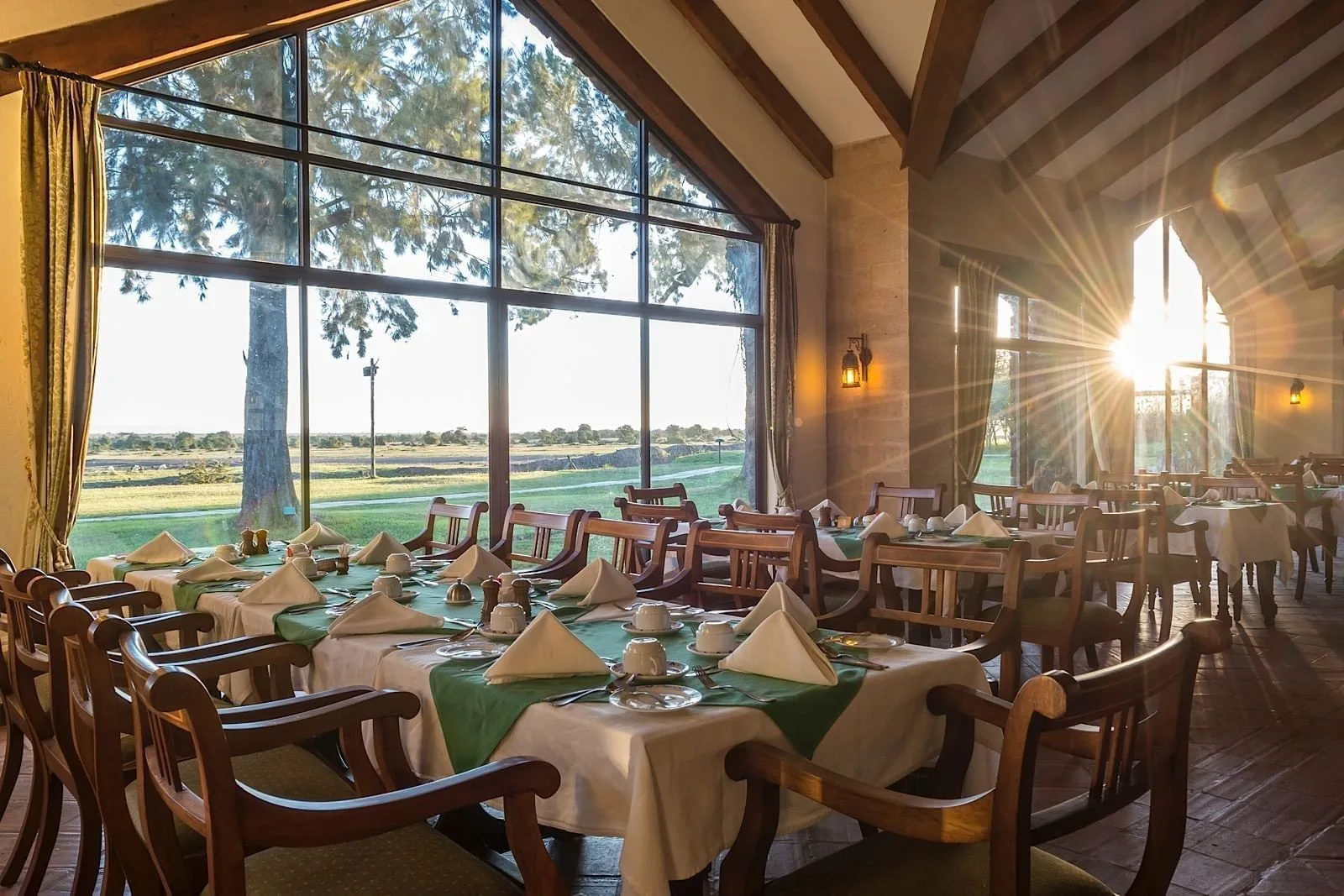 Conservancy-view dining room
