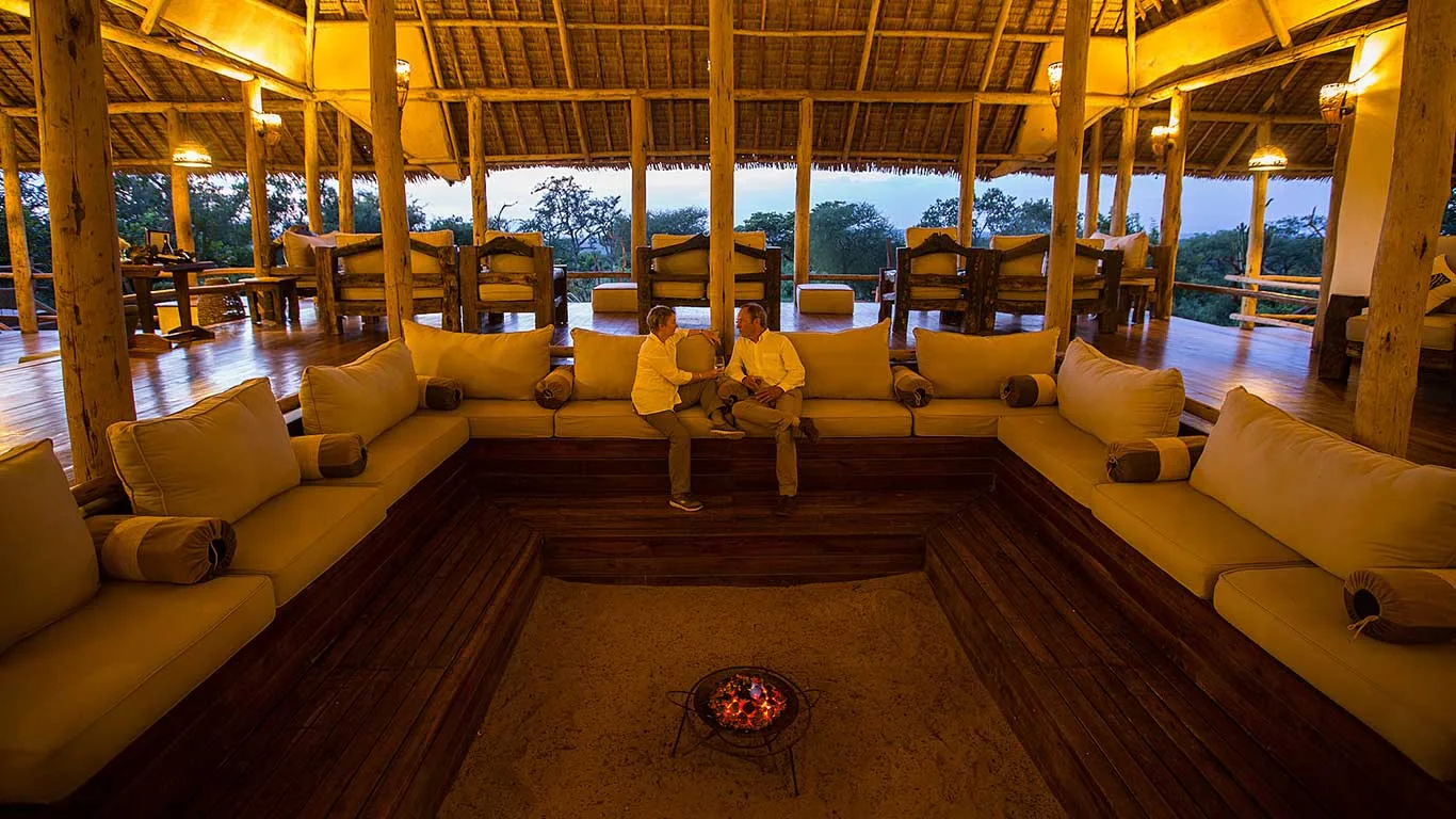 Open-sided firepit lounge