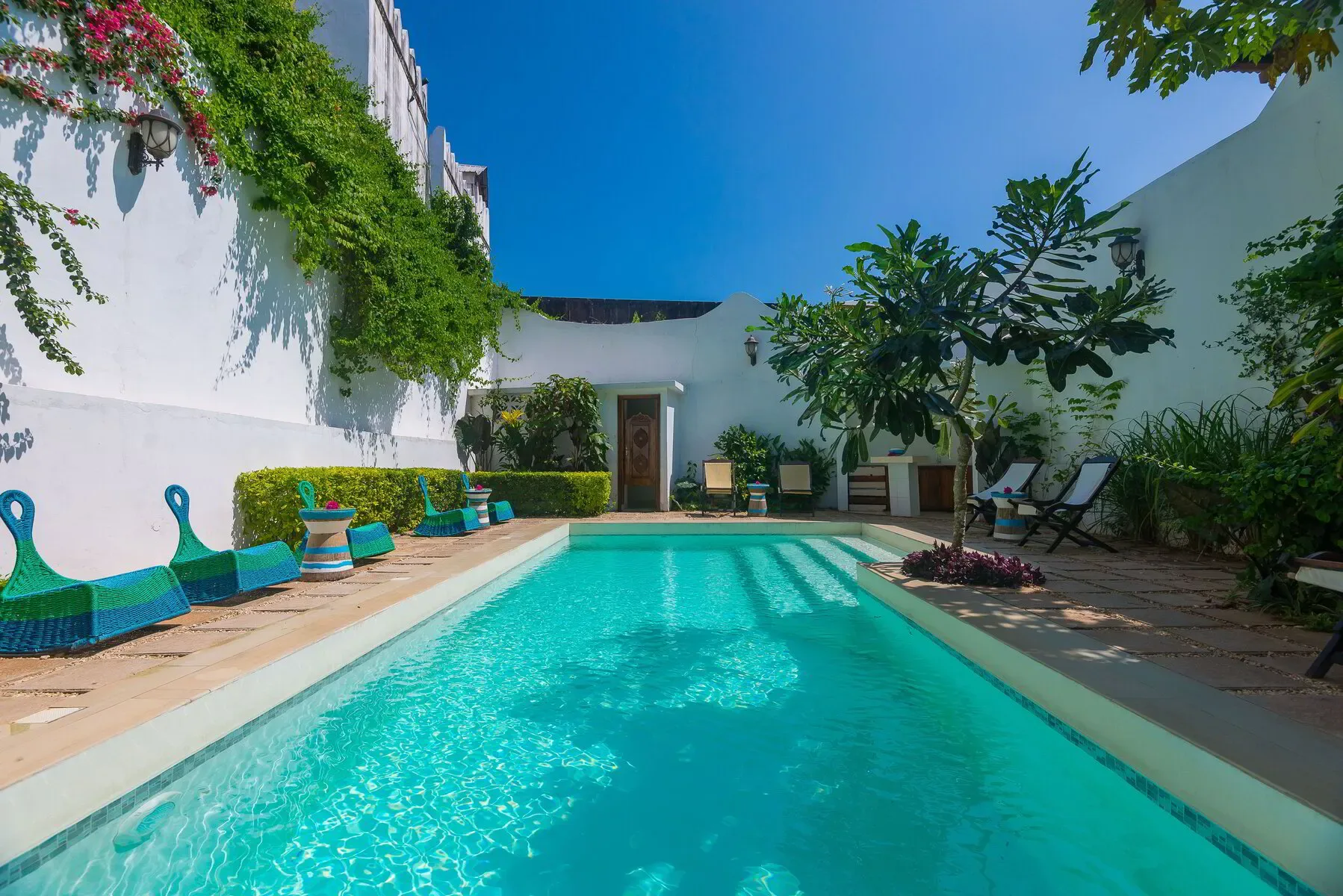 Garden swimming pool