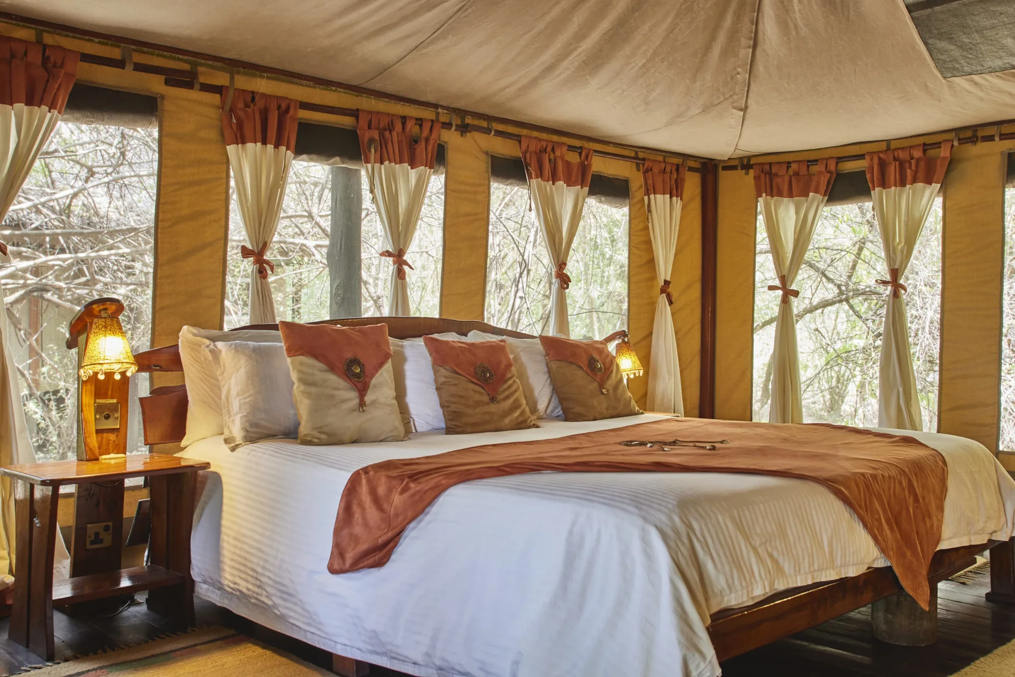 King riverfront tent