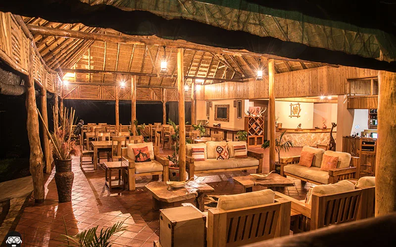 Restaurant and lounge