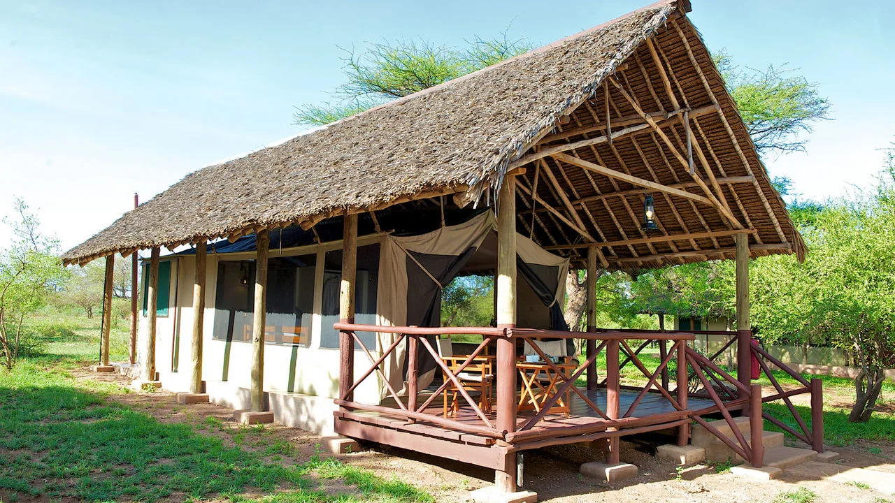 Guest tent and veranda