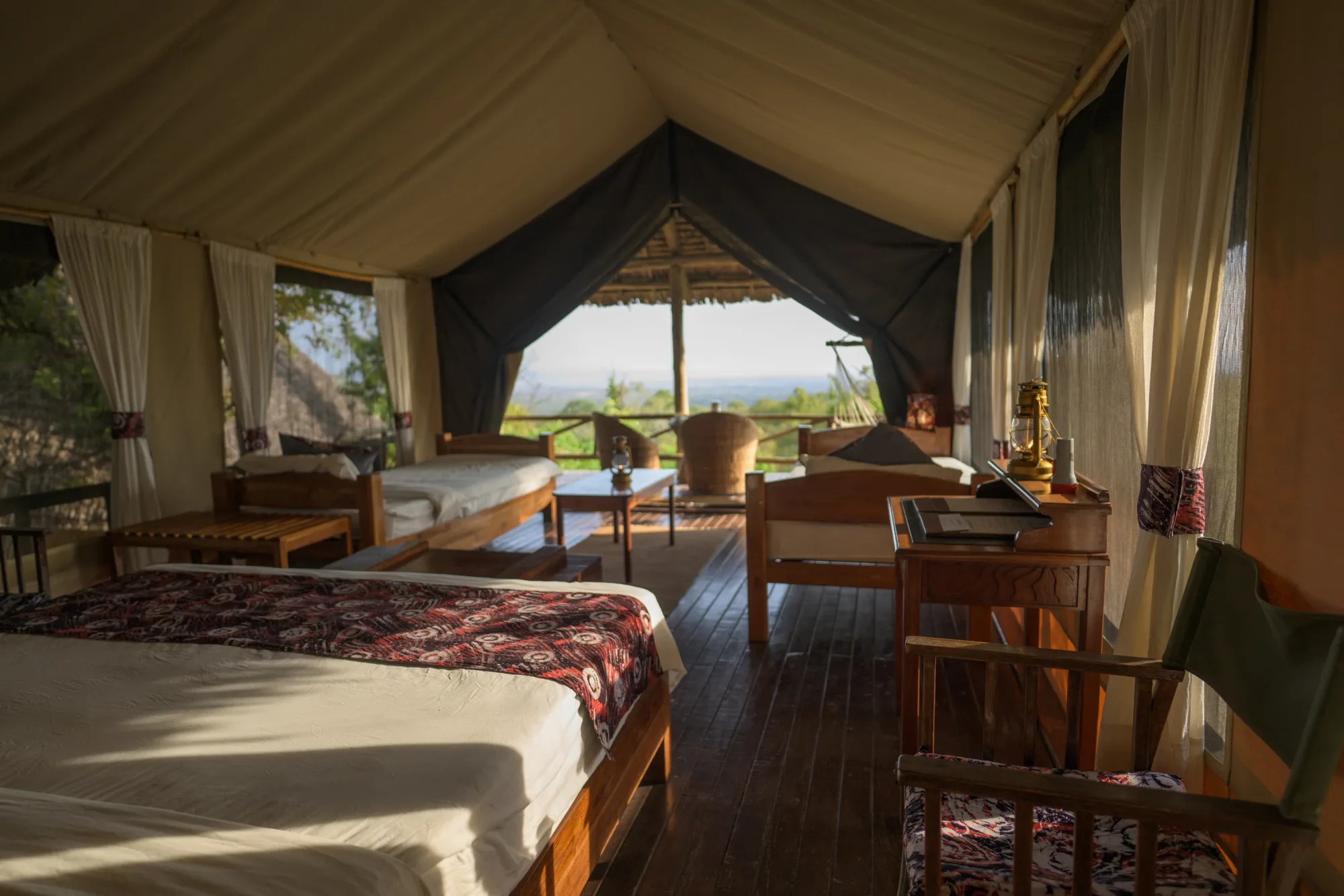 Furnished en-suite safari tent